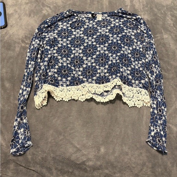 H&M Tops - H&M Blue and Cream Floral Lace Blouse